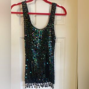 Vintage sequence tank with beaded bottom